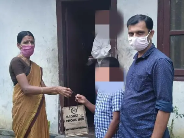 Helping-Underprivileged School Children In Kerala In 2021:-