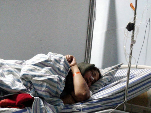 Help Violet Recover From Medical Complications