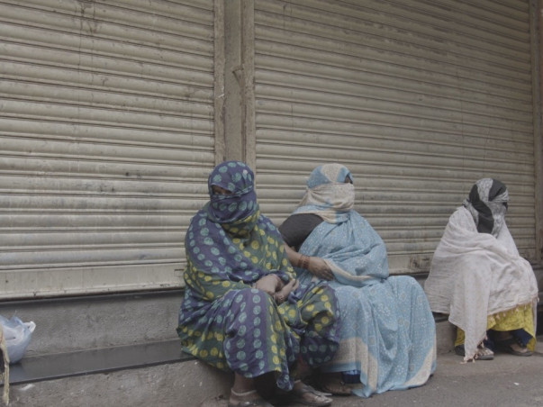 Help providing Sanitary Pads to women in Budhwar Peth, Pune