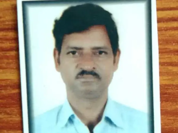Support Family Of  Awadhesh Kumar Pathak