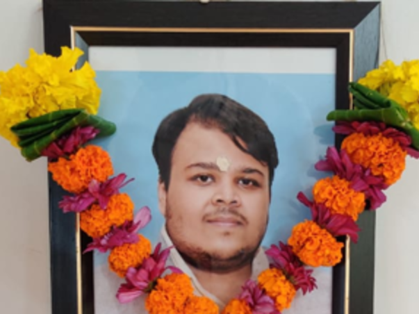 Help The Bereaved Parents of Parag Verma