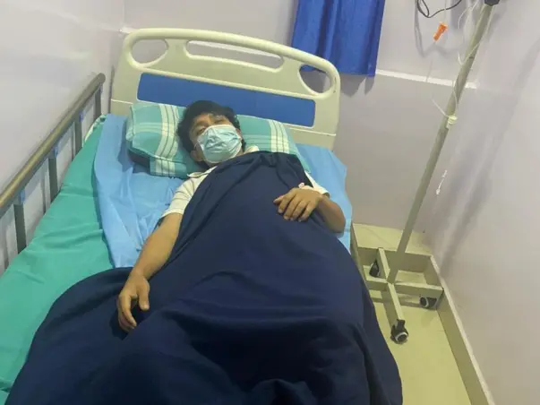 Save Mohan ( A Small Dhabha Waiter) from extreme pain and needs immediate Hernia Surgery (SOS)