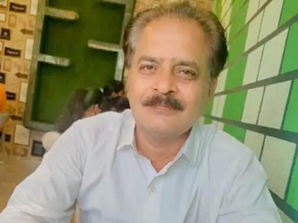 My father is struggling with Aortic dissection, help him