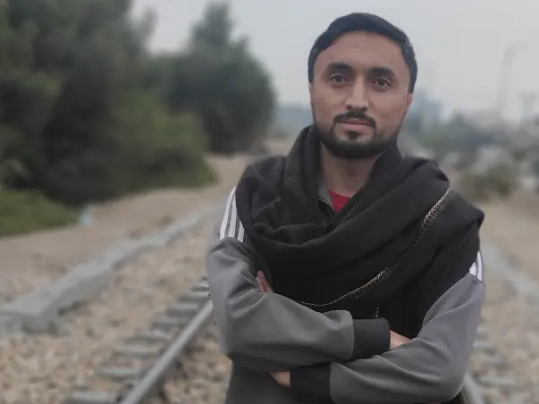 Help Shujaat for semester exchange in Italy