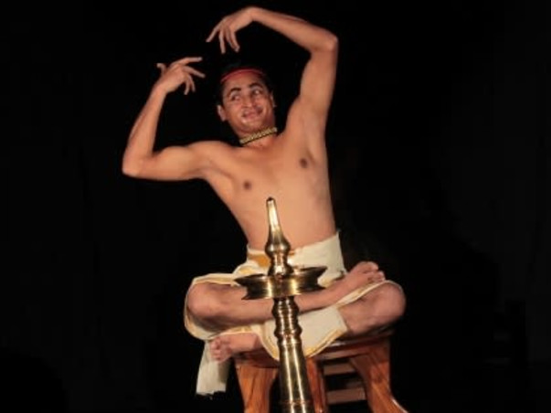 Help Shakeel Ahmmad To Pursue His Further Education