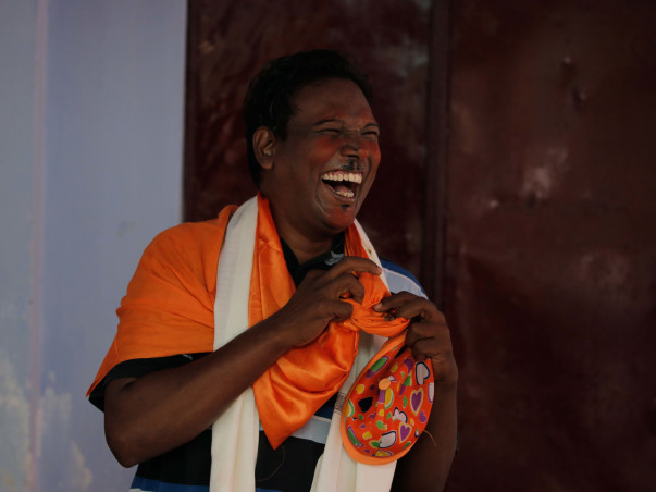 Help Ezhil To Recover