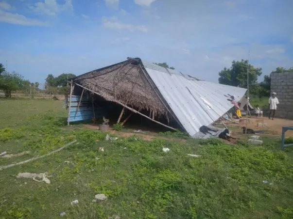 Help Sundar Ayya to get a roof over his family before monsoon sets in.