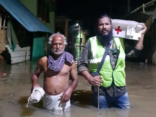 Help Flood affected Animals with Medical Aid and Feed