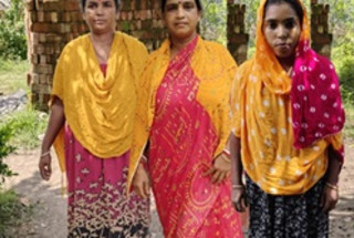 Shyamali Khan And Group