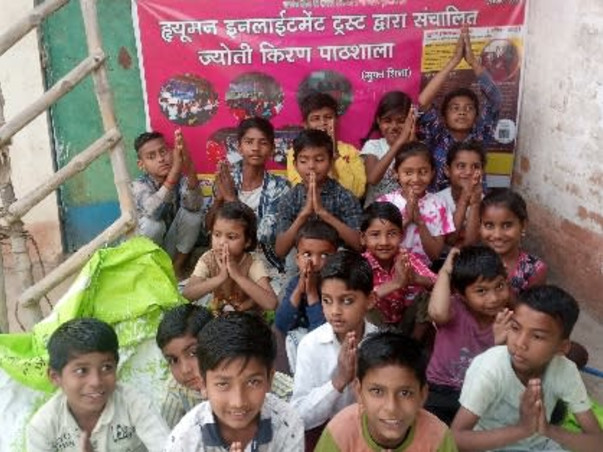 Gift Education in Slums of Lucknow