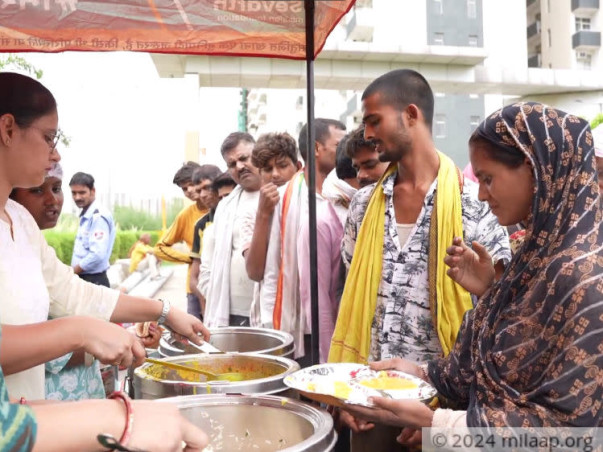 Help Vaidehi Provide Free Meals To Many Needy Citizens