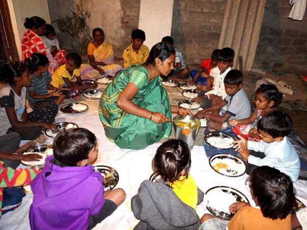 Help Me To Feed Thousands Needy People Roadside Every Single Day