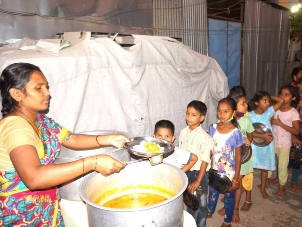 Help Me To Feed Thousands Needy People Roadside Every Single Day