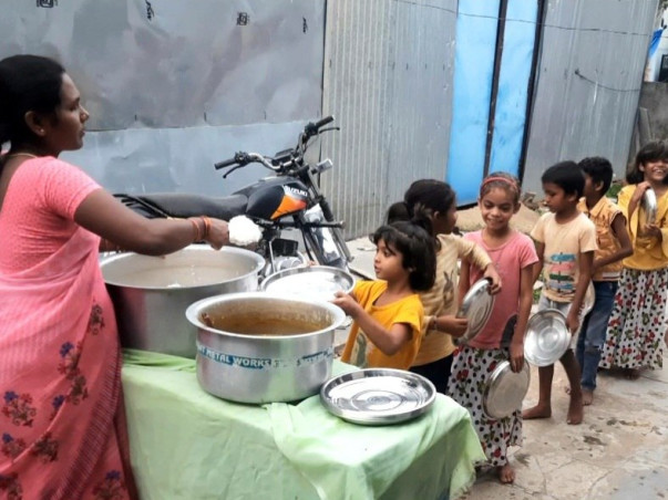 Help Me To Feed Thousands Needy People Roadside Every Single Day
