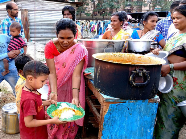 Help Me To Feed Thousands Needy People Roadside Every Single Day
