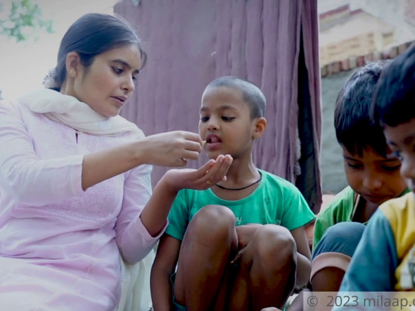 Help Chandni Provide Free Food To The Children Of Slums