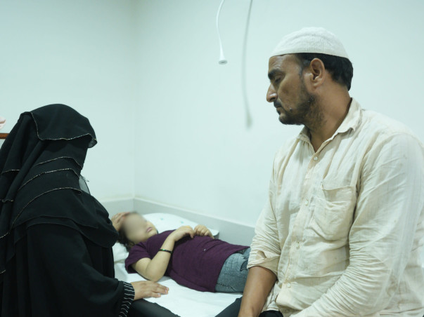 Vegetable Seller Father And Mother Struggles To Save Dying Daughter