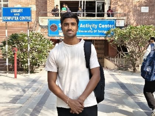 Help Khagesh Kumar for his Education - B.Tech Course from NSUT Delhi