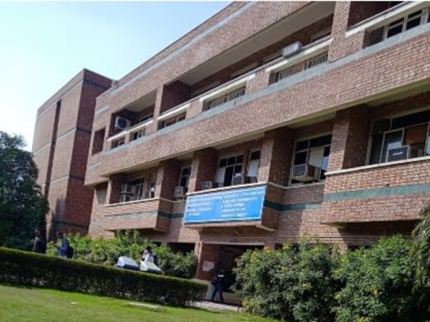 Help Khagesh Kumar for his Education - B.Tech Course from NSUT Delhi