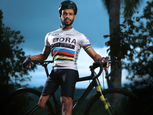 Support Syam Kumar At The World Championship Of Para Gliding