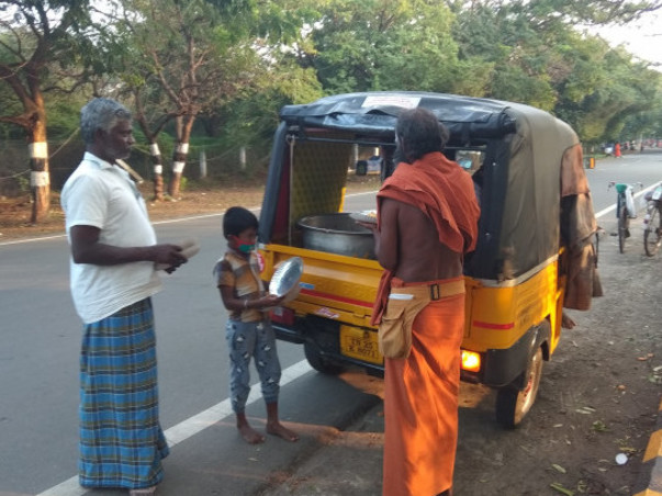 Help us to Serve food to Sadhus,Poor and homeless People in Arunachala
