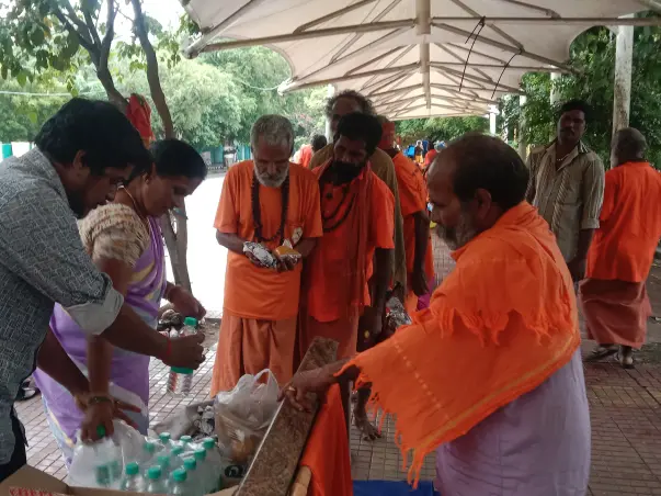 Help us to Serve food to Sadhus,Poor and homeless People in Arunachala