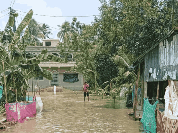 Help flood victims in Egra survive this crisis