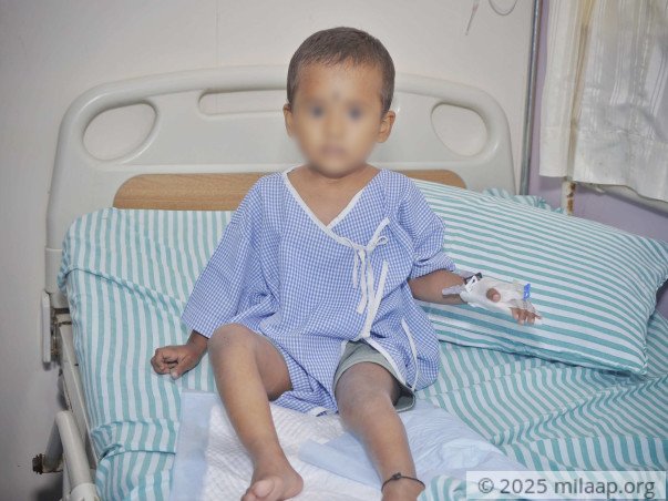 A Cancerous Tumor Blocks This 2-year-old Girl's Urinary Tract