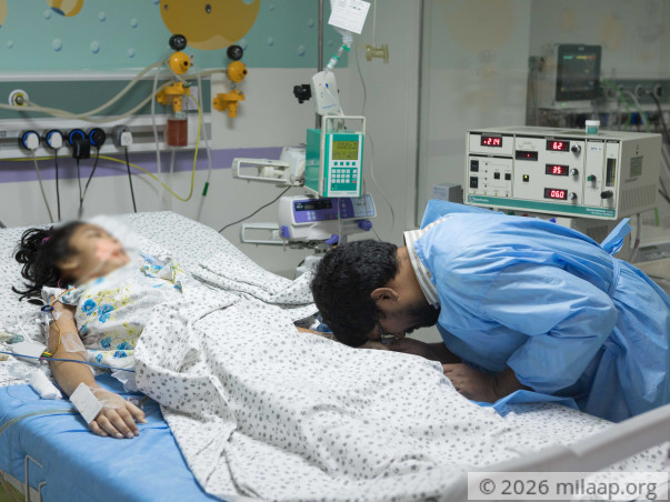 This Little Girl Is In A Coma, Fighting For Her Life In The ICU