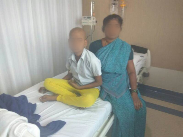 This 12-Year Old Has Cancer In Her Left Arm, Your Help Can Save Her