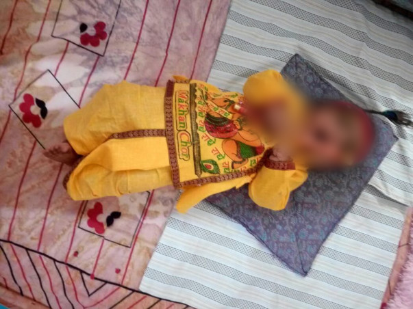 Father Gave Up All His Savings For Sick Baby Boy, Sleeps in Park Now