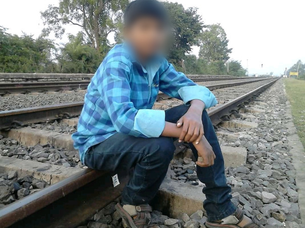 Help My friend for his lungs treatement. 4th year btech.helpus pls😭