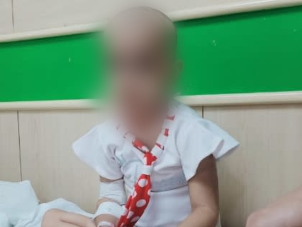 Support Kavya Ahuja Recover From Ewing's Sarcoma