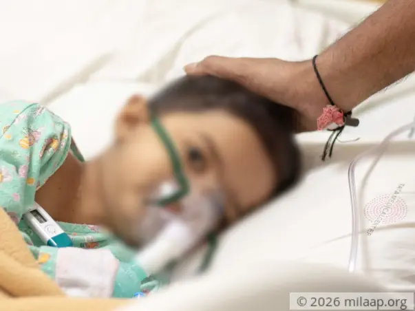 This Father Is Alone In His Fight To Save His 5-Year-Old From Cancer