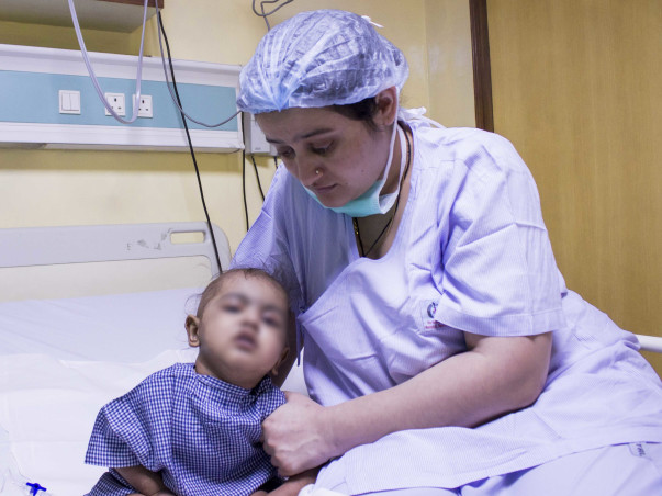 Father Gave Up All His Savings For Sick Baby Boy, Sleeps in Park Now