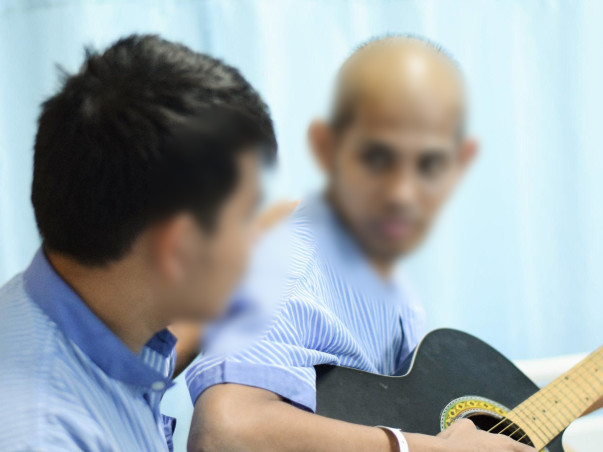 Even Through The Pain Of Cancer He Plays Music To Make Others Smile