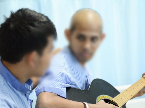 Even Through The Pain Of Cancer He Plays Music To Make Others Smile