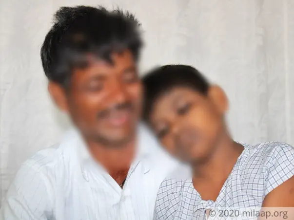 He Can't Even Afford To Buy Fruits, Let Alone His Son's Urgent Surgery