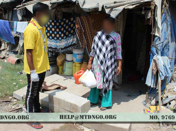 Help Migrant Laborers in Mumbai During COVID-19 Lockdown