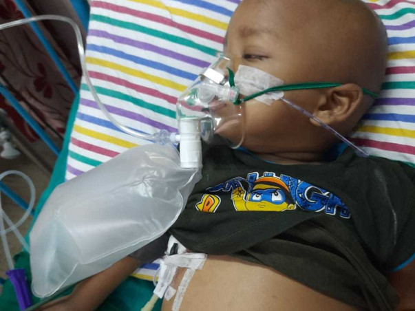 2 yr old kid Abdul needs your help fight cancer. Please save the child