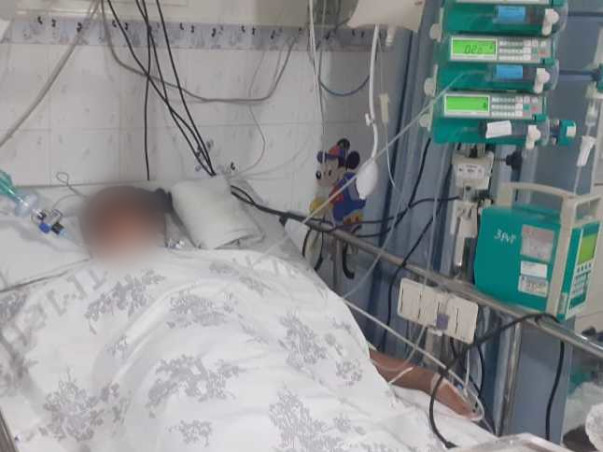 Support Nithya Shree Recover From Brain Fever