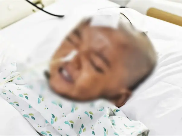 Security Guard's Only Son Is Struggling To Survive