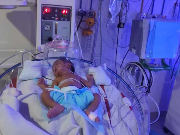 Help Srishti To Fight Lung Problem