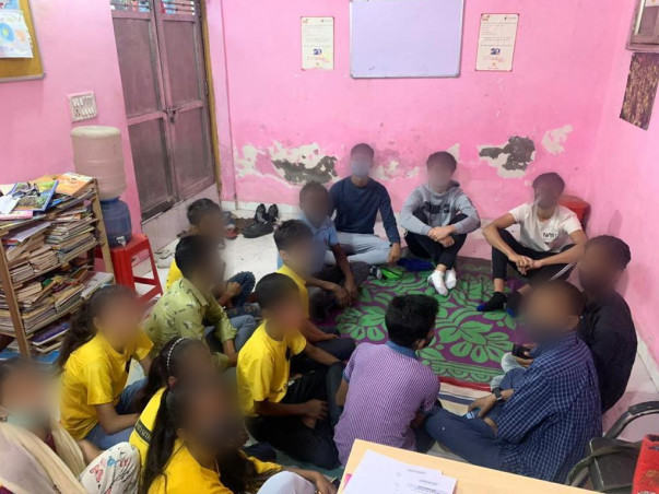 Help the residents of Okhla build their own recreation area!