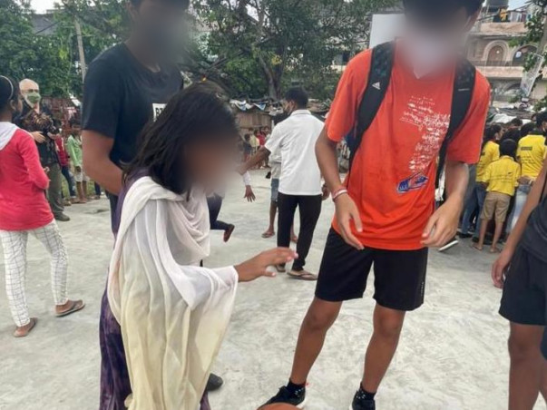 Help the residents of Okhla build their own recreation area!