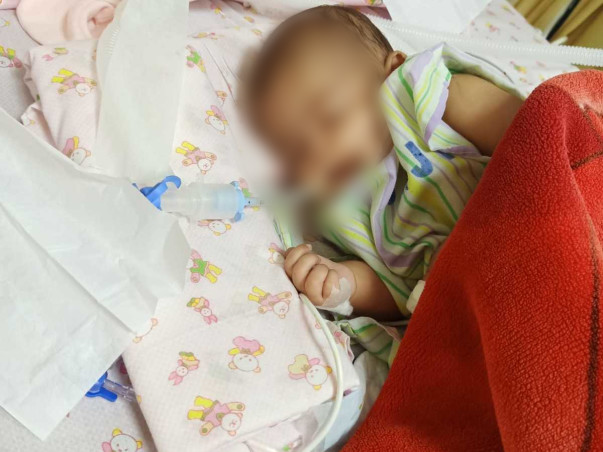 2 Months Old Anfa Khanam Needs Your Help To Recover From Lungs Infection, Pneumonia And Epilepsy
